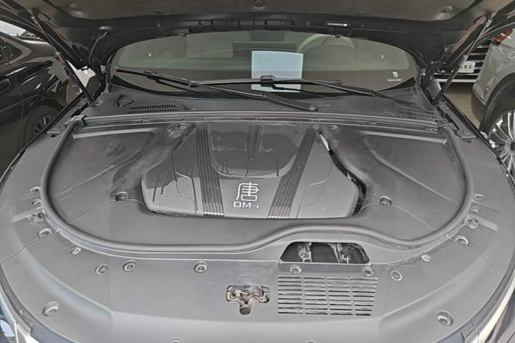 Used BYD Tang New Energy 2024 DM-i Glory Edition 112KM Prestige Model Engine Bay