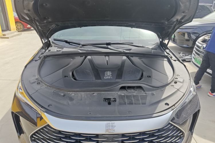 Used BYD Tang New Energy 2024 DM-i Glory Edition 112KM Flagship Model Engine Bay