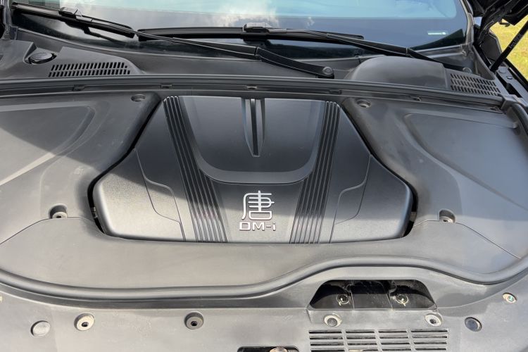 Used BYD Tang New Energy 2024 DM-i Glory Edition 112KM Prestige Model Engine Bay