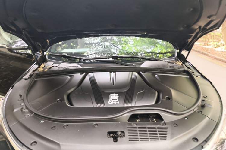 Used BYD Tang New Energy 2024 DM-i Glory Edition 112KM Flagship Model Engine Bay