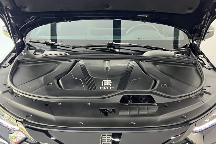 Used BYD Tang New Energy 2024 DM-p War God Edition Engine Bay