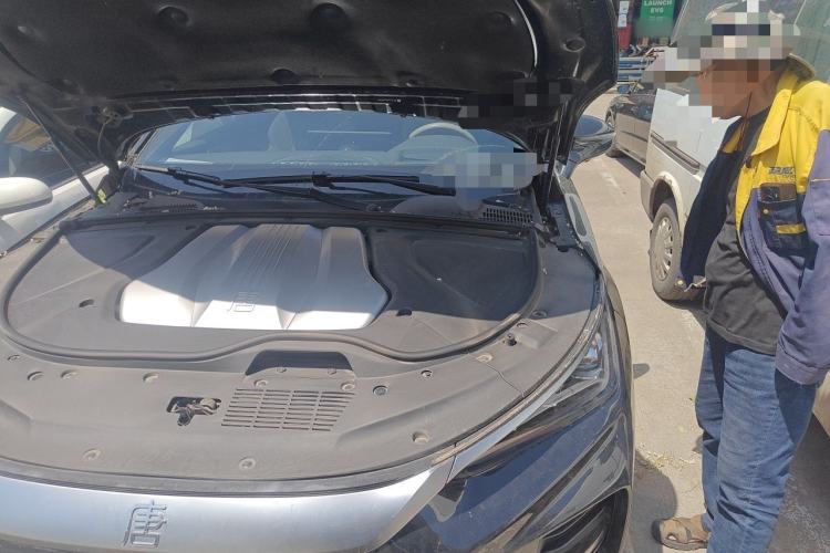 Used BYD Tang New Energy 2024 EV Champion Edition 600KM Deluxe Model Engine Bay Left