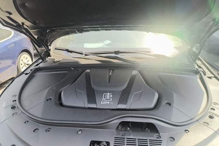Used BYD Tang New Energy 2024 DM-i Glory Edition 112KM Flagship Model Engine Bay