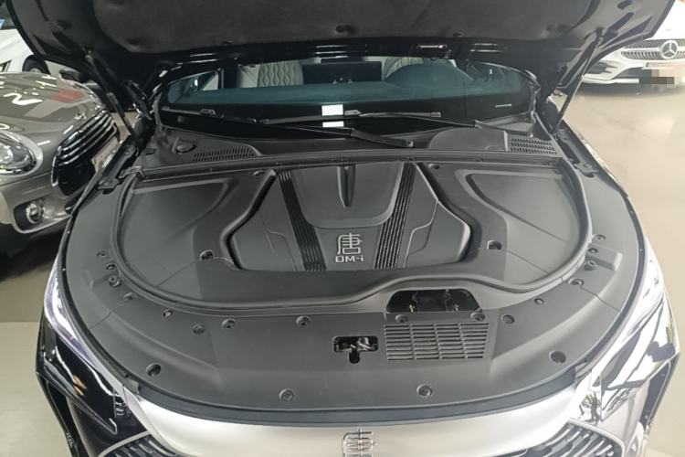 Used BYD Tang New Energy 2024 DM-i Glory Edition 112KM Prestige Model Engine Bay