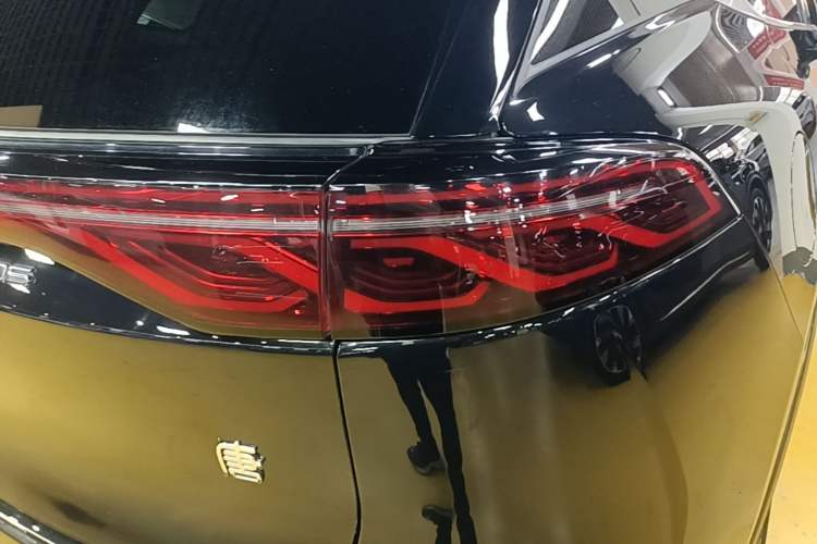 Used BYD Tang New Energy 2024 EV Glory Edition 600KM Premium Model Exterior 3