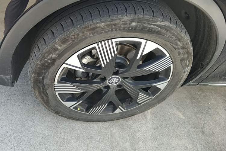 Used BYD Tang New Energy 2024 DM-i Glory Edition 112KM Flagship Model Exterior 4