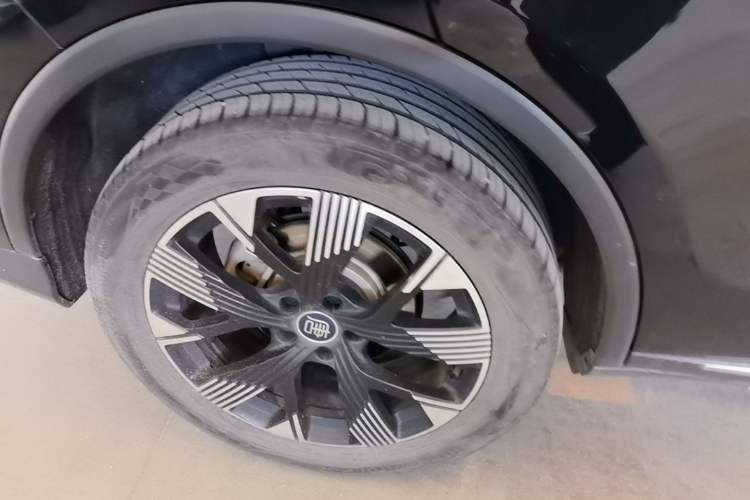 Used BYD Tang New Energy 2024 DM-i Glory Edition 112KM Flagship Model Exterior 5