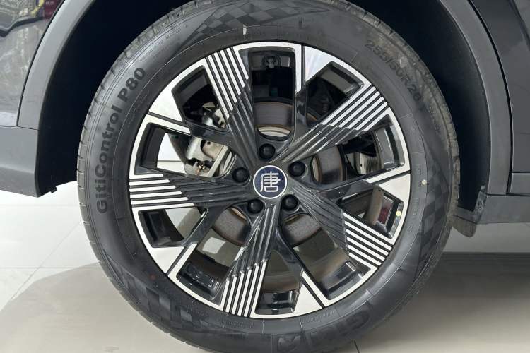 Used BYD Tang New Energy 2024 DM-i Glory Edition 112KM Flagship Model Exterior 6