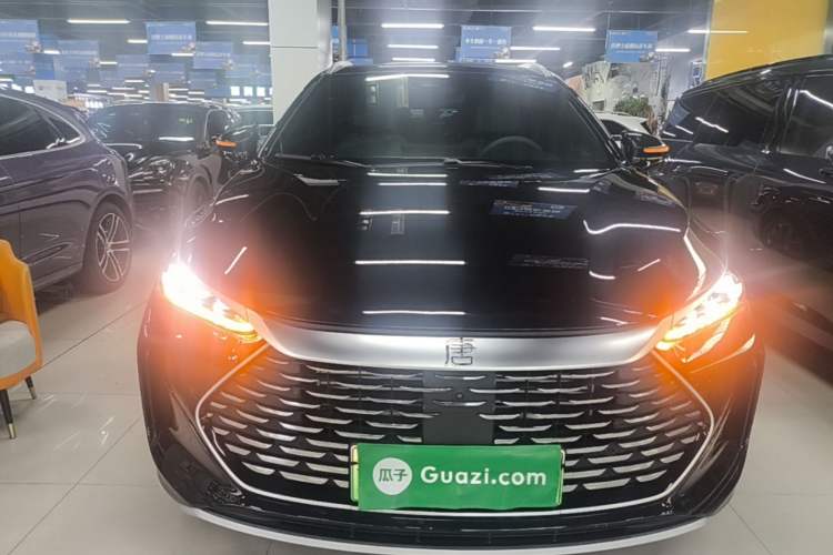 Used BYD Tang New Energy 2024 DM-i Glory Edition 112KM Flagship Model Front