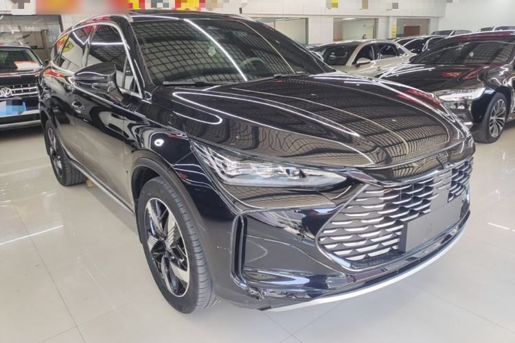 Used BYD Tang New Energy 2024 DM-i Glory Edition 112KM Prestige Model Front Right 45 Deg