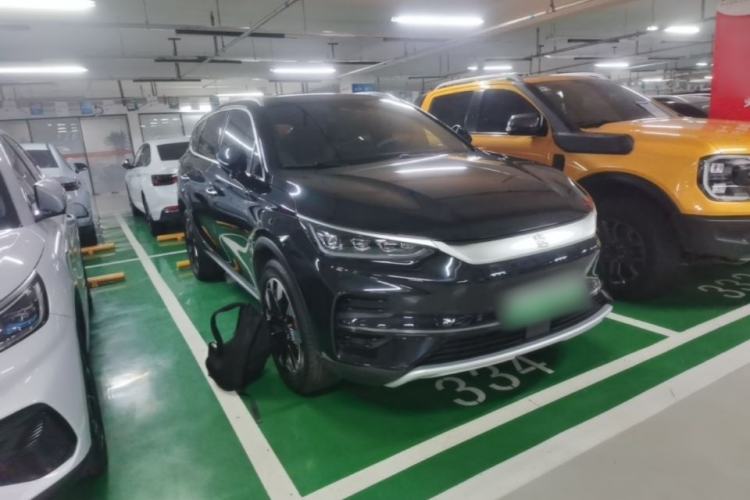Used BYD Tang New Energy 2024 EV Champion Edition 730KM Deluxe Model Front Right 45 Deg