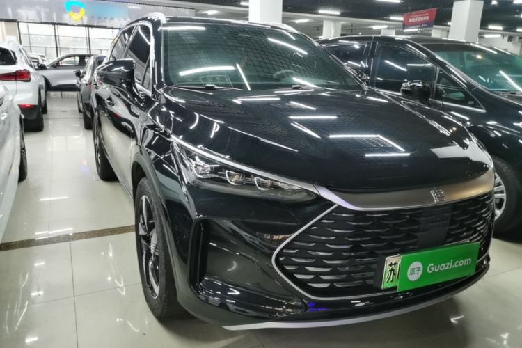 Used BYD Tang New Energy 2024 DM-i Glory Edition 112KM Prestige Model Front Right 45 Deg