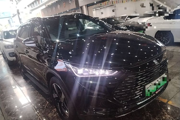 Used BYD Tang New Energy 2024 DM-i Glory Edition 112KM Prestige Model Front Right 45 Deg