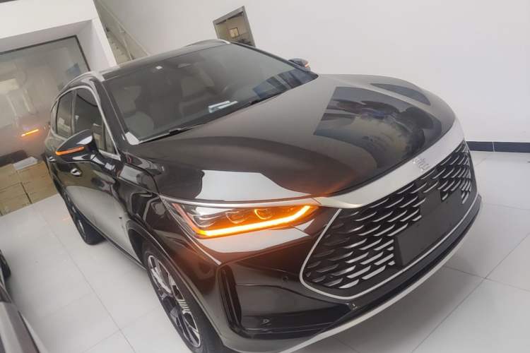 Used BYD Tang New Energy 2024 DM-p Champion Edition 215 km All-Wheel-Drive Flagship Model Front Right 45 Deg