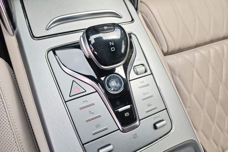Used BYD Tang New Energy 2024 DM-i Glory Edition 112KM Flagship Model Gear Lever