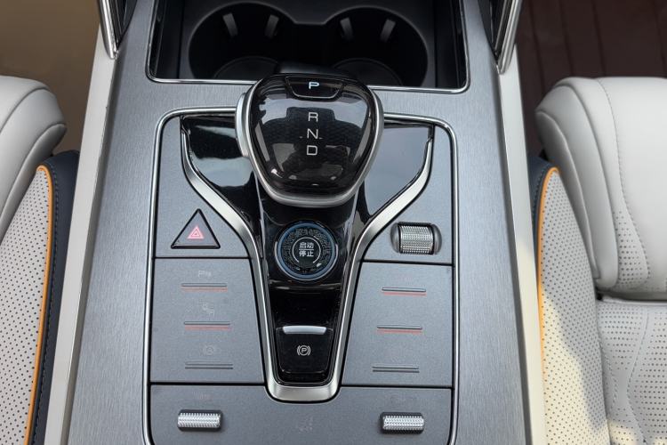 Used BYD Tang New Energy 2024 EV Champion Edition 600KM Deluxe Model Gear Lever