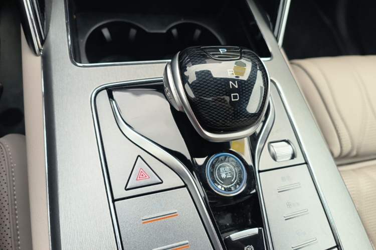 Used BYD Tang New Energy 2024 DM-i Glory Edition 112KM Flagship Model Gear Lever