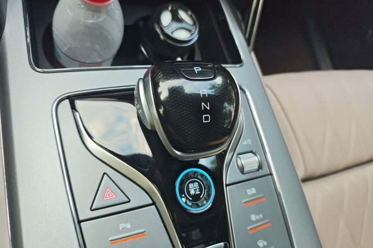 Used BYD Tang New Energy 2024 DM-i Glory Edition 200KM Flagship Model Gear Lever
