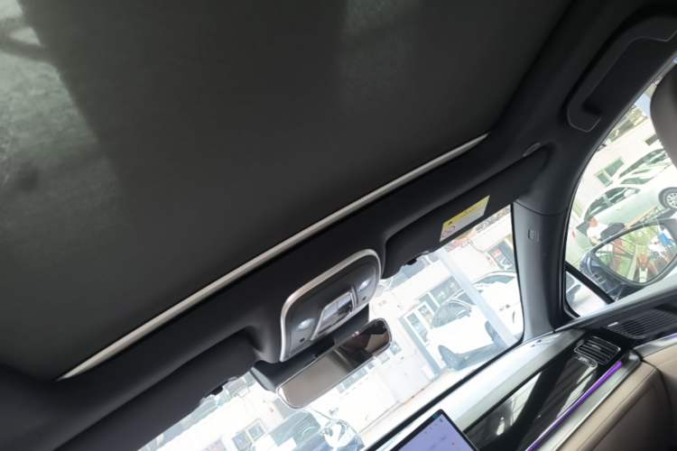 Used BYD Tang New Energy 2024 DM-i Glory Edition 112KM Flagship Model Headliner