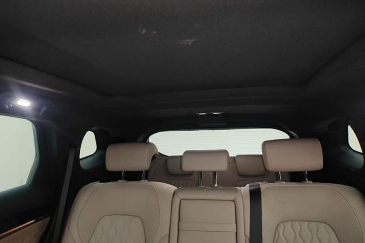 Used BYD Tang New Energy 2024 DM-i Glory Edition 112KM Prestige Model Headliner
