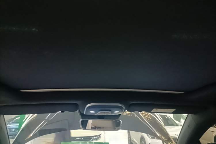 Used BYD Tang New Energy 2024 DM-i Glory Edition 200KM Flagship Model Headliner