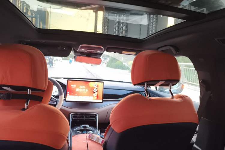 Used BYD Tang New Energy 2024 EV Glory Edition 635KM All-Wheel-Drive Flagship Model Headliner