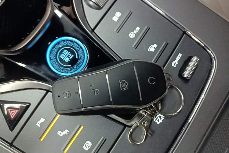 Used BYD Tang New Energy 2024 EV Champion Edition 730KM Deluxe Model Interior 1