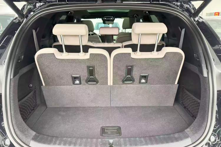 Used BYD Tang New Energy 2024 DM-i Glory Edition 112KM Prestige Model Interior 10