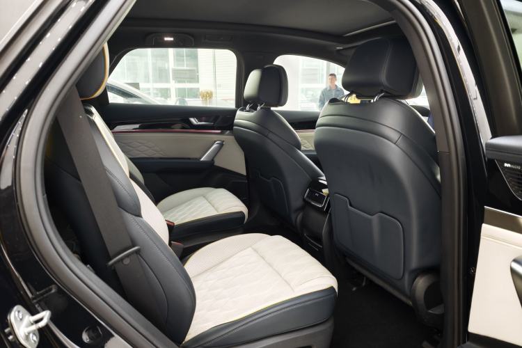Used BYD Tang New Energy 2024 DM-p Champion Edition 215 km All-Wheel-Drive Flagship Model Interior 3