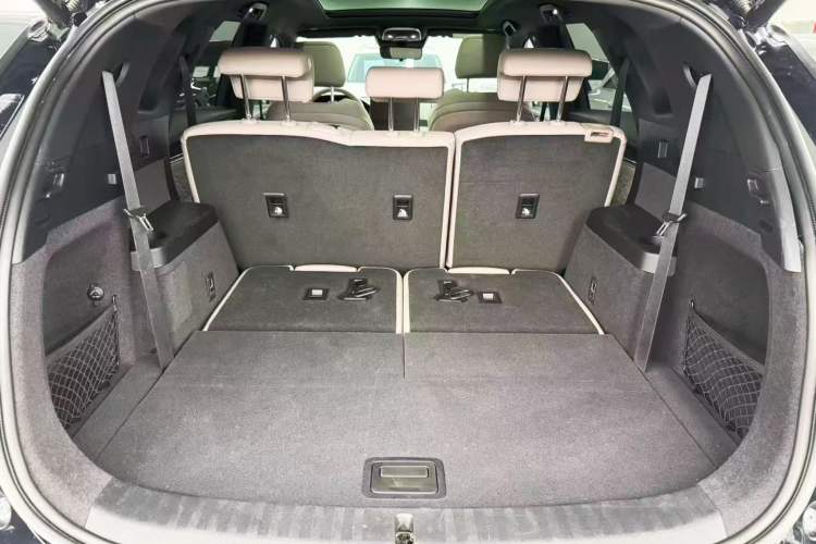 Used BYD Tang New Energy 2024 DM-i Glory Edition 112KM Prestige Model Interior 9