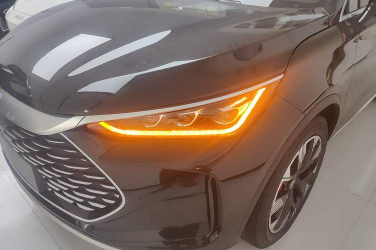 Used BYD Tang New Energy 2024 DM-p Champion Edition 215 km All-Wheel-Drive Flagship Model Left Front Headlight