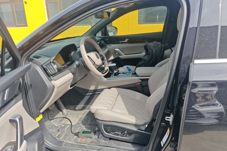 Used BYD Tang New Energy 2024 DM-i Glory Edition 112KM Flagship Model Left Front Seat