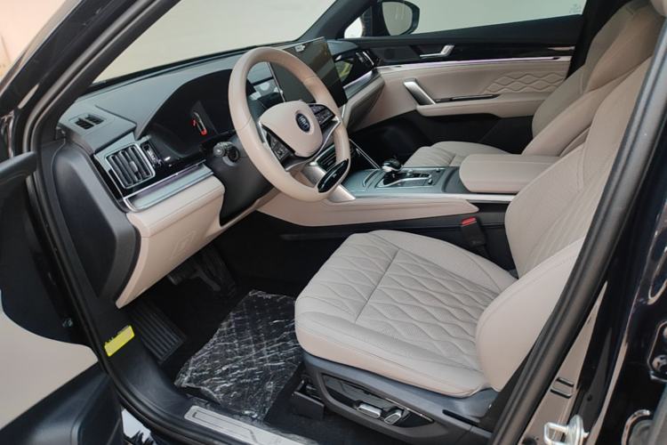 Used BYD Tang New Energy 2024 DM-i Glory Edition 112KM Prestige Model Left Front Seat