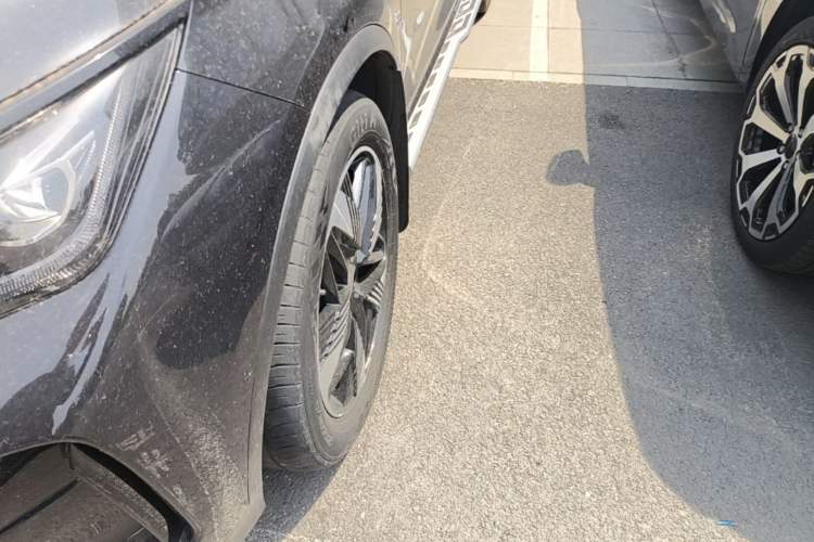 Used BYD Tang New Energy 2024 DM-i Glory Edition 112KM Flagship Model Left Front Wheel Hub