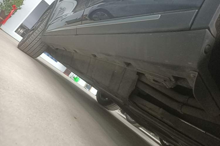 Used BYD Tang New Energy 2024 EV Glory Edition 730KM Premium Model Left Side Sill