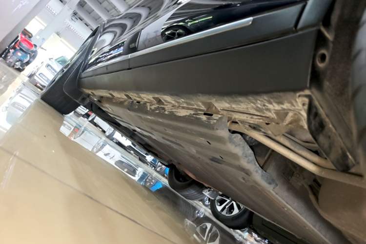 Used BYD Tang New Energy 2024 DM-i Glory Edition 112KM Prestige Model Left Side Sill