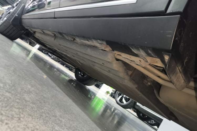 Used BYD Tang New Energy 2024 DM-i Glory Edition 112KM Prestige Model Left Side Sill
