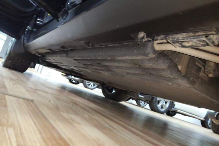 Used BYD Tang New Energy 2024 DM-i Glory Edition 112KM Prestige Model Left Side Sill