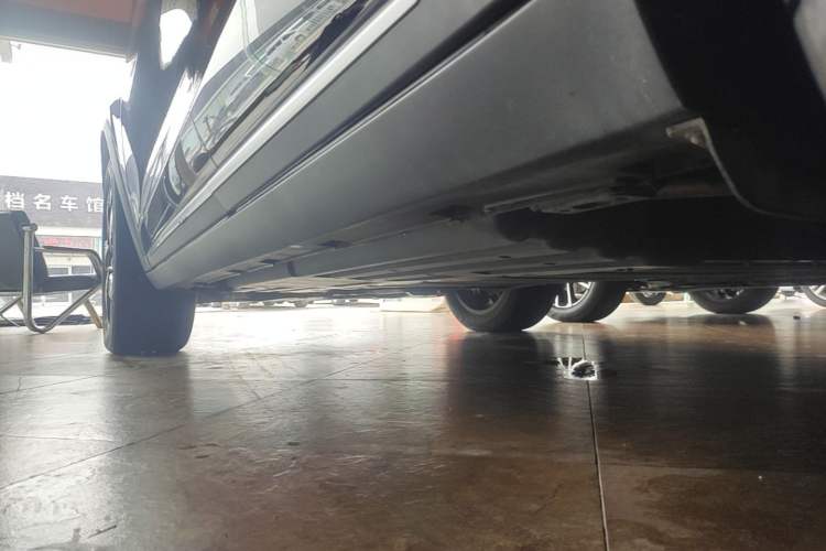 Used BYD Tang New Energy 2024 DM-i Glory Edition 112KM Prestige Model Left Side Sill