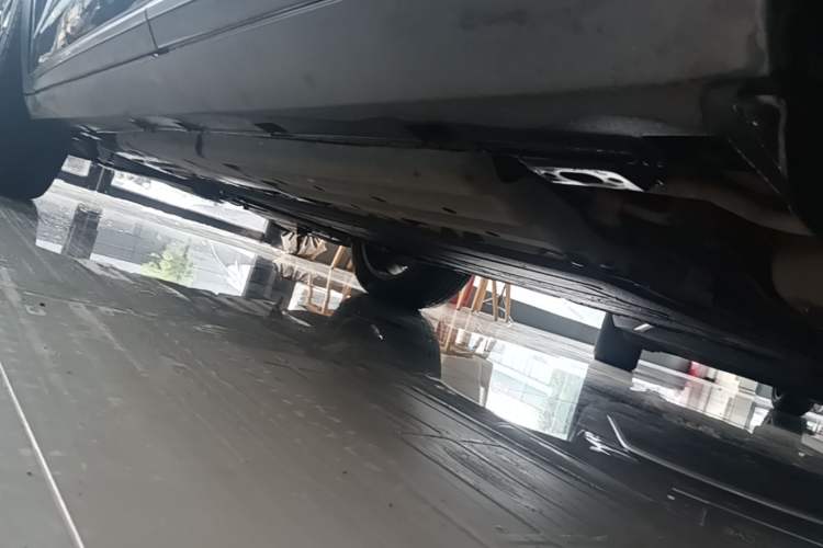 Used BYD Tang New Energy 2024 DM-p Glory Edition 215KM All-Wheel-Drive Premium Model Left Side Sill
