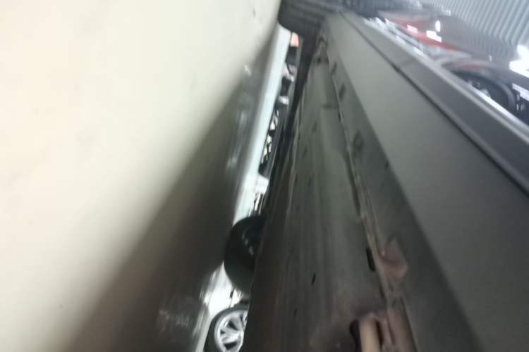 Used BYD Tang New Energy 2024 DM-i Glory Edition 112KM Prestige Model Left Side Sill