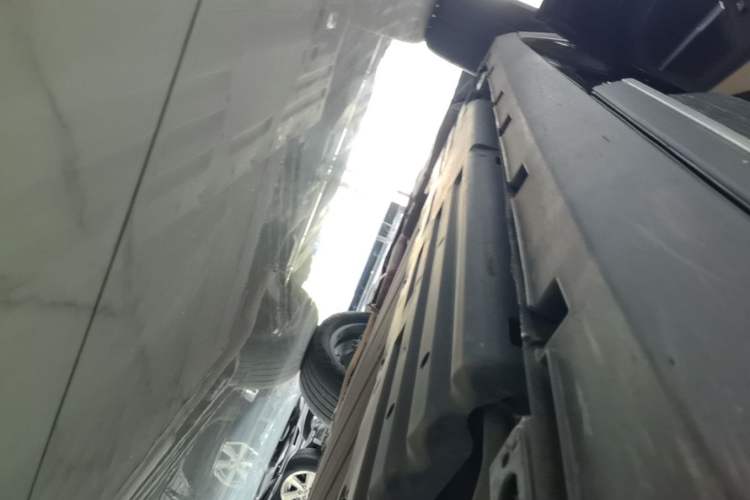 Used BYD Tang New Energy 2024 DM-i Glory Edition 112KM Flagship Model Left Side Sill