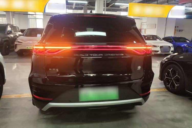 Used BYD Tang New Energy 2024 DM-i Glory Edition 112KM Prestige Model Rear