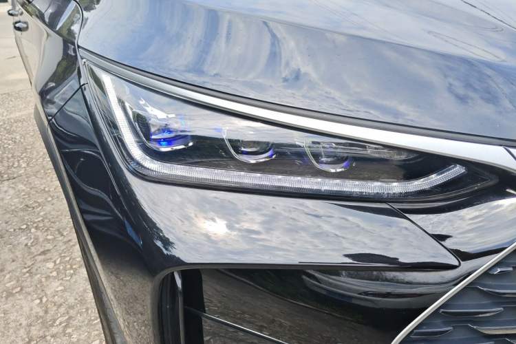 Used BYD Tang New Energy 2024 DM-i Glory Edition 112KM Flagship Model Right Front Headlight