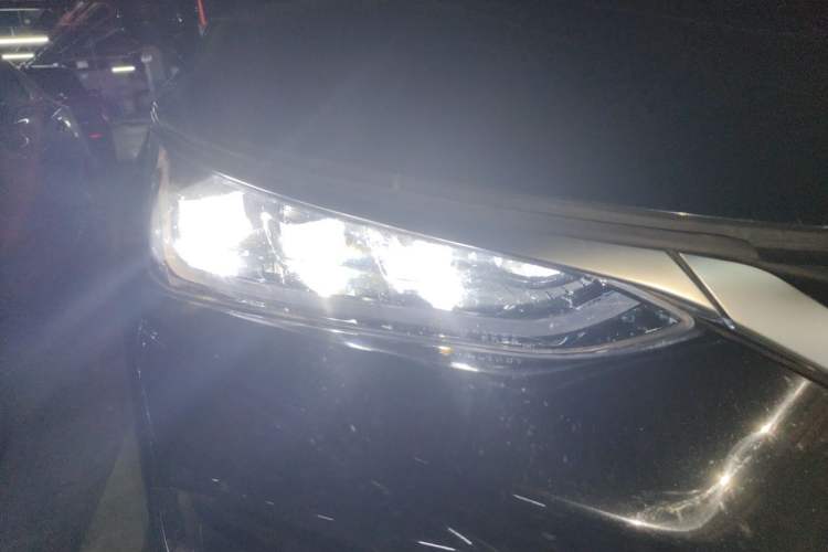 Used BYD Tang New Energy 2024 EV Glory Edition 600KM Premium Model Right Front Headlight