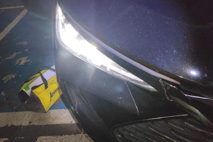 Used BYD Tang New Energy 2024 DM-i Glory Edition 112KM Prestige Model Right Front Headlight