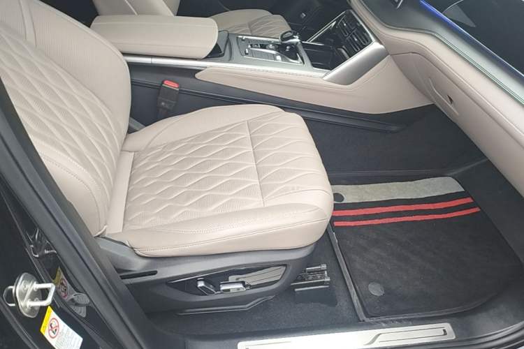 Used BYD Tang New Energy 2024 DM-i Glory Edition 112KM Prestige Model Right Front Seat