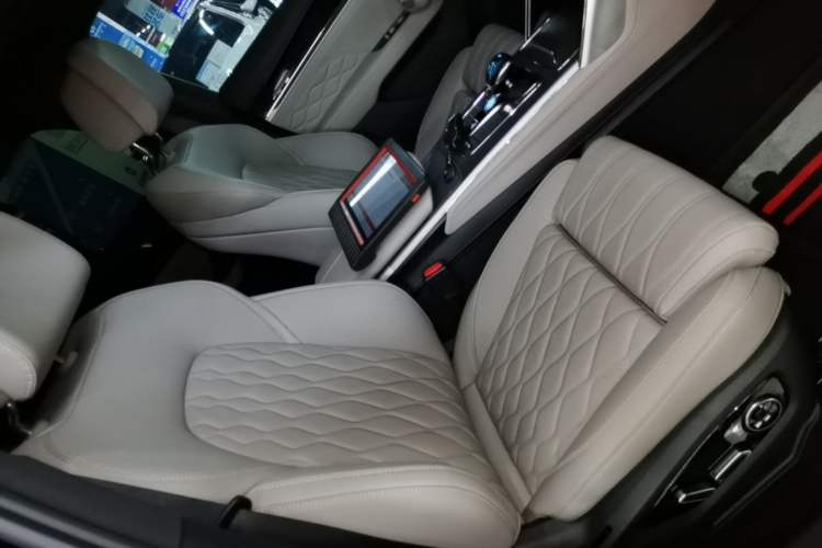 Used BYD Tang New Energy 2024 DM-p Glory Edition 215KM All-Wheel-Drive Flagship Model Right Front Seat