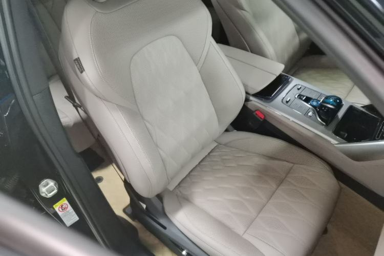 Used BYD Tang New Energy 2024 DM-i Glory Edition 112KM Prestige Model Right Front Seat