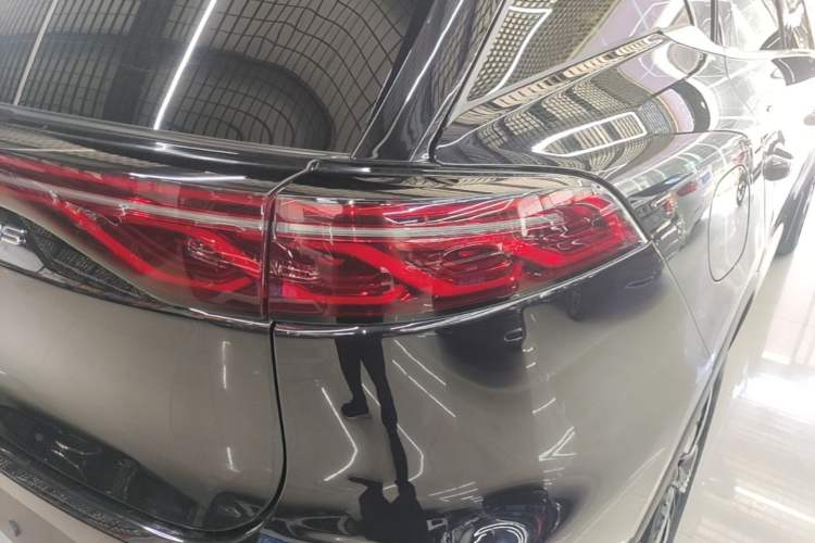 Used BYD Tang New Energy 2024 DM-i Glory Edition 112KM Prestige Model Right Rear Taillight